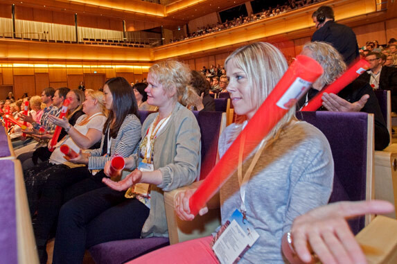 Meeting Ice Breakers with Boomwhackers 
 Conference meeting energiser session for 1.500 employees with boomwhackers in Oslo
